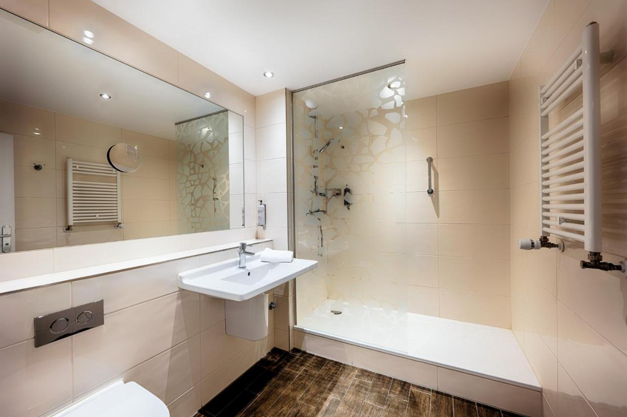 Premier Inn Stuttgart Bad Cannstatt Екстер'єр фото