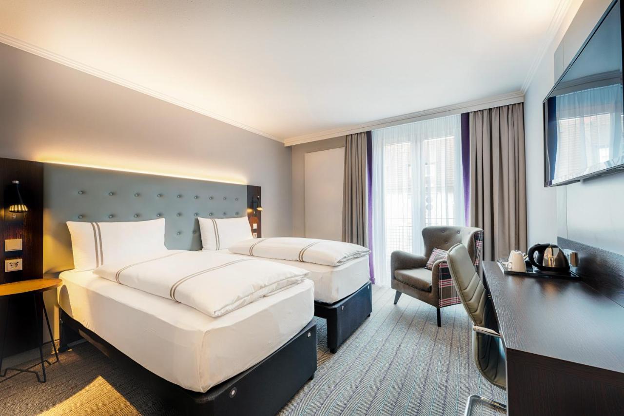 Premier Inn Stuttgart Bad Cannstatt Екстер'єр фото